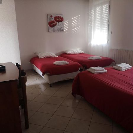 Hotel Castel D'Olmes Tabre 외부 사진