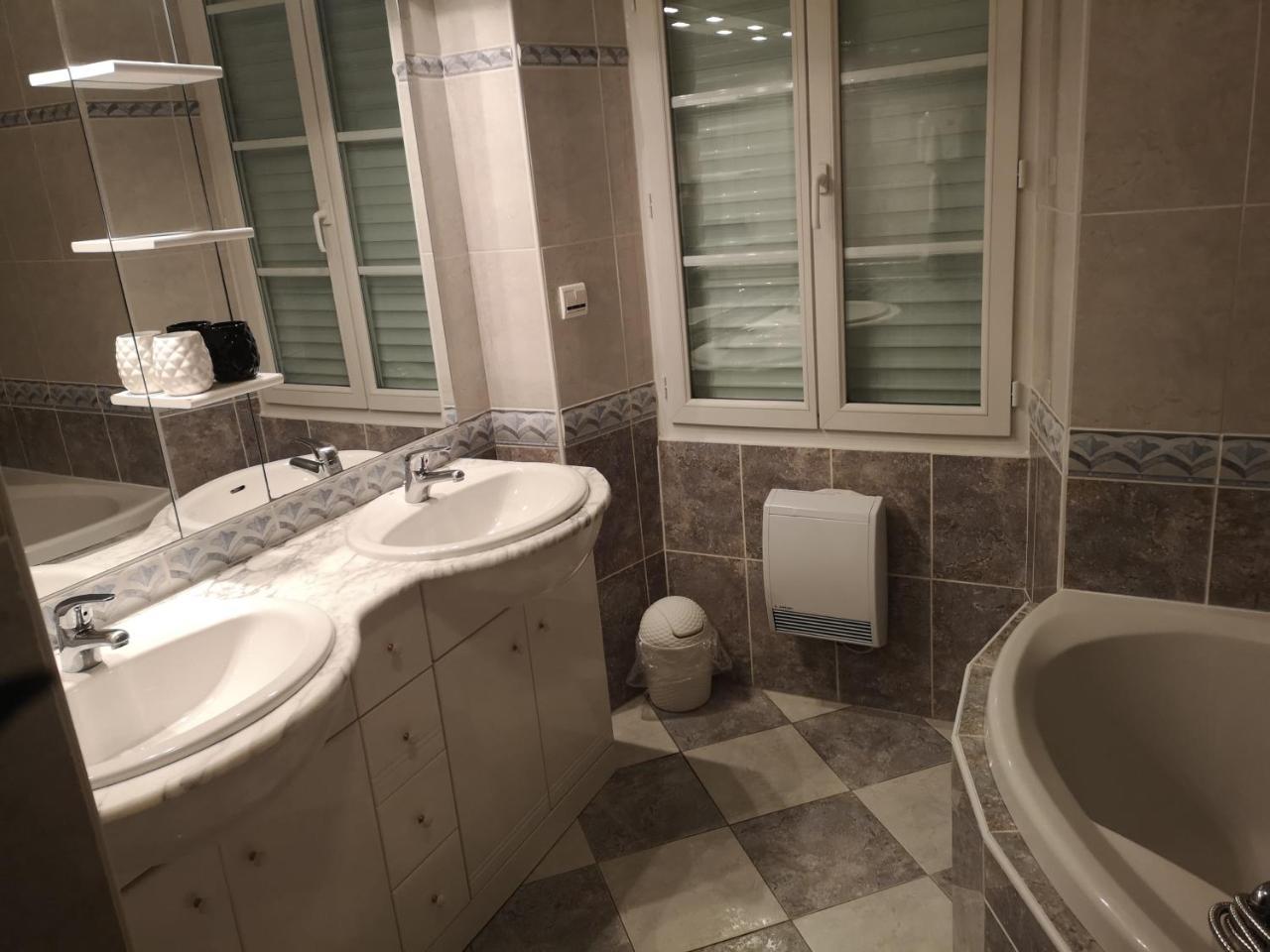 Hotel Castel D'Olmes Tabre 외부 사진